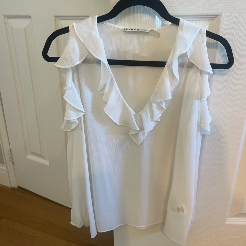 Alice + Olivia Cream Ruffle V-Neck Blouse